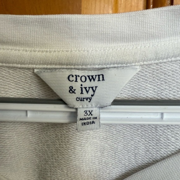 CROWN & IVY White Lace Hem Sweatshirt - Picture 4 of 4